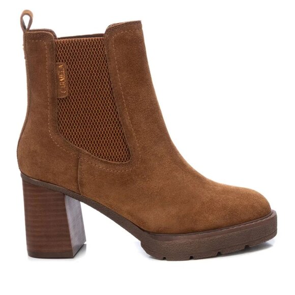 NEW CARMELA Suede Heeled Ankle Chelsea Booties camel for women 269tmn - Picture 1 of 7